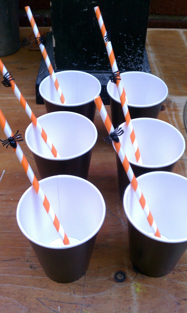 cups & straws