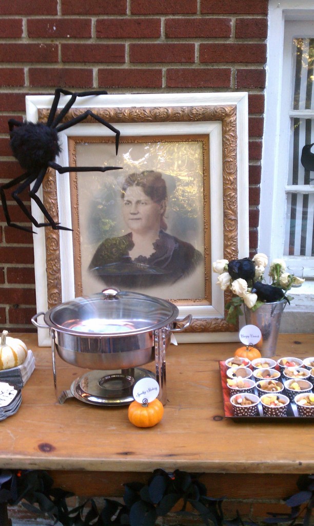 halloween table