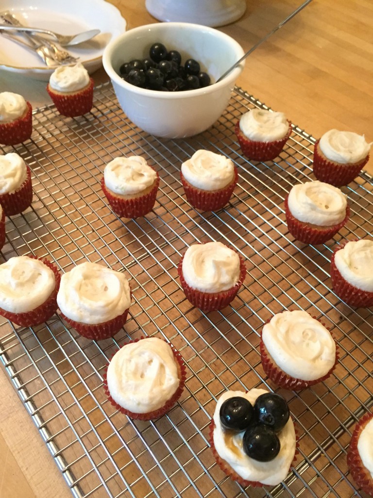 maple berry cupcakes