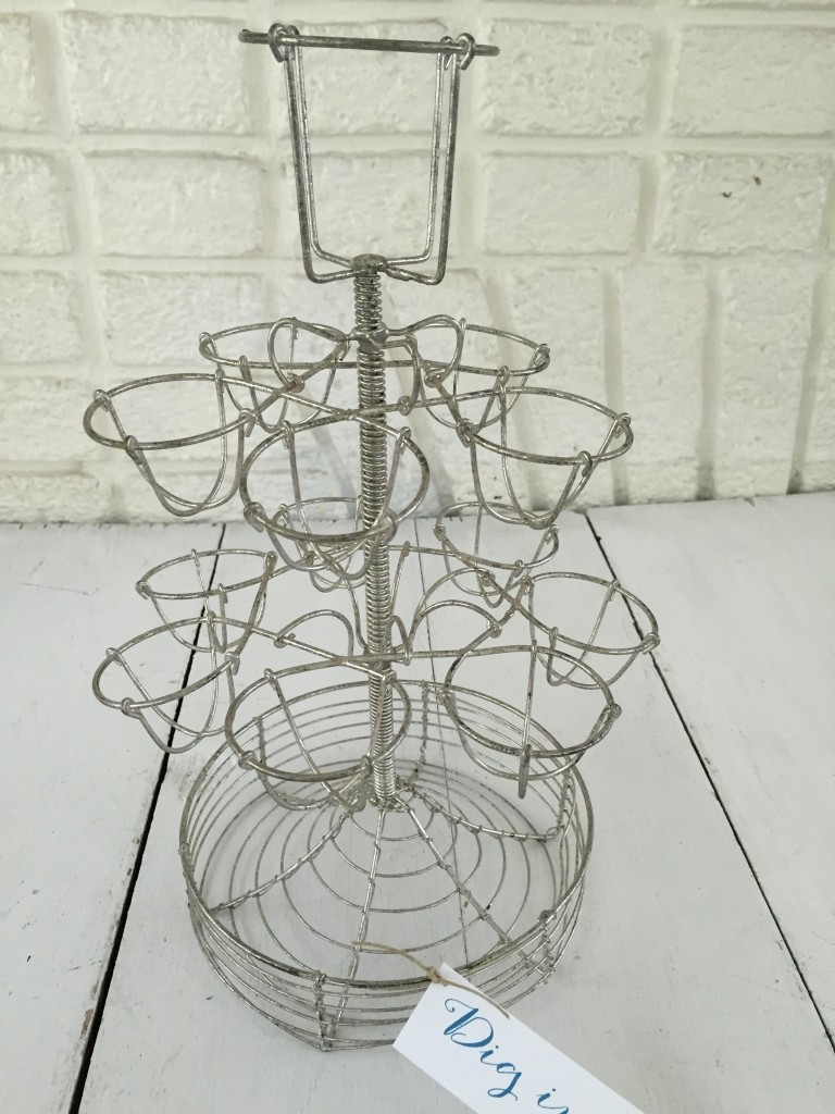 wire egg rack