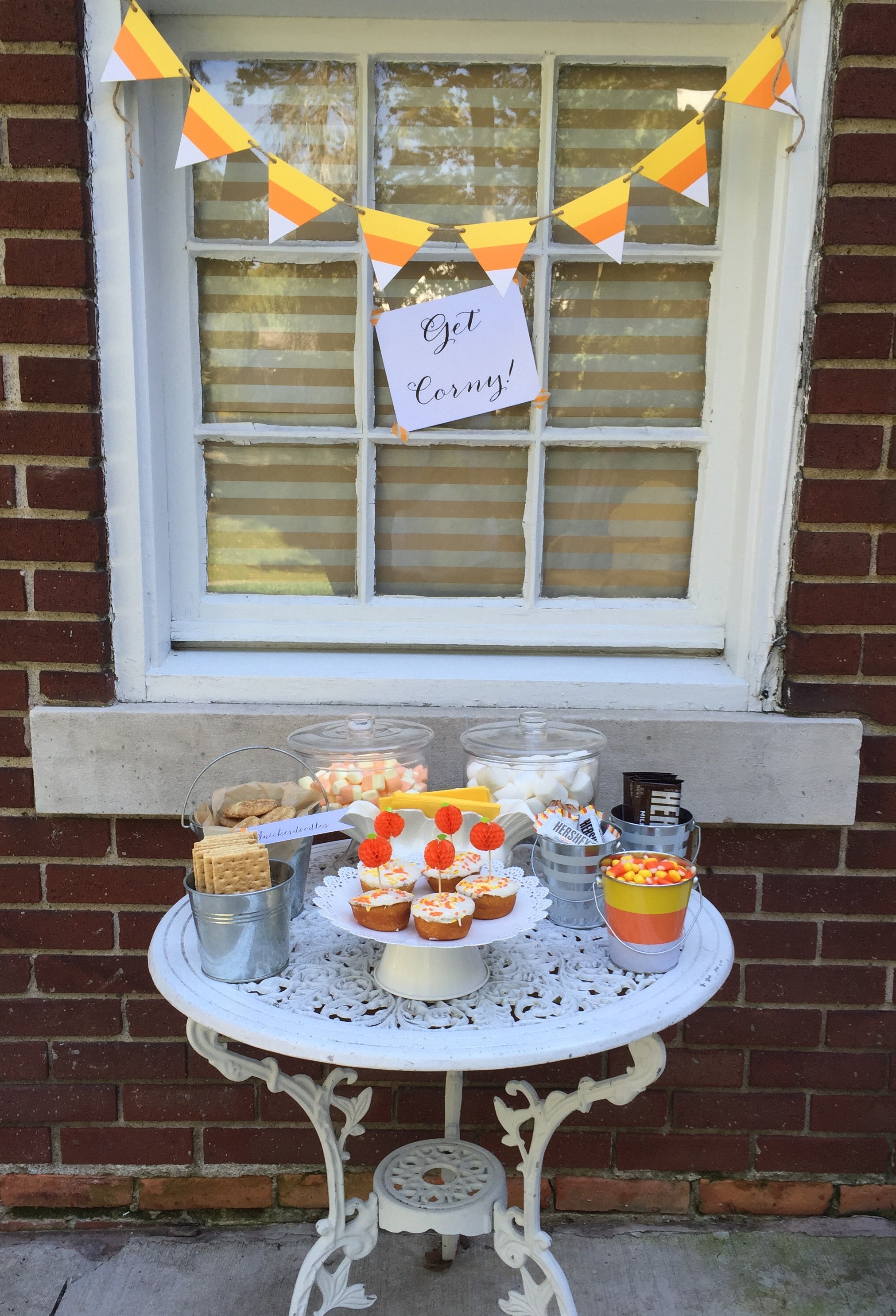 candy corn treat table