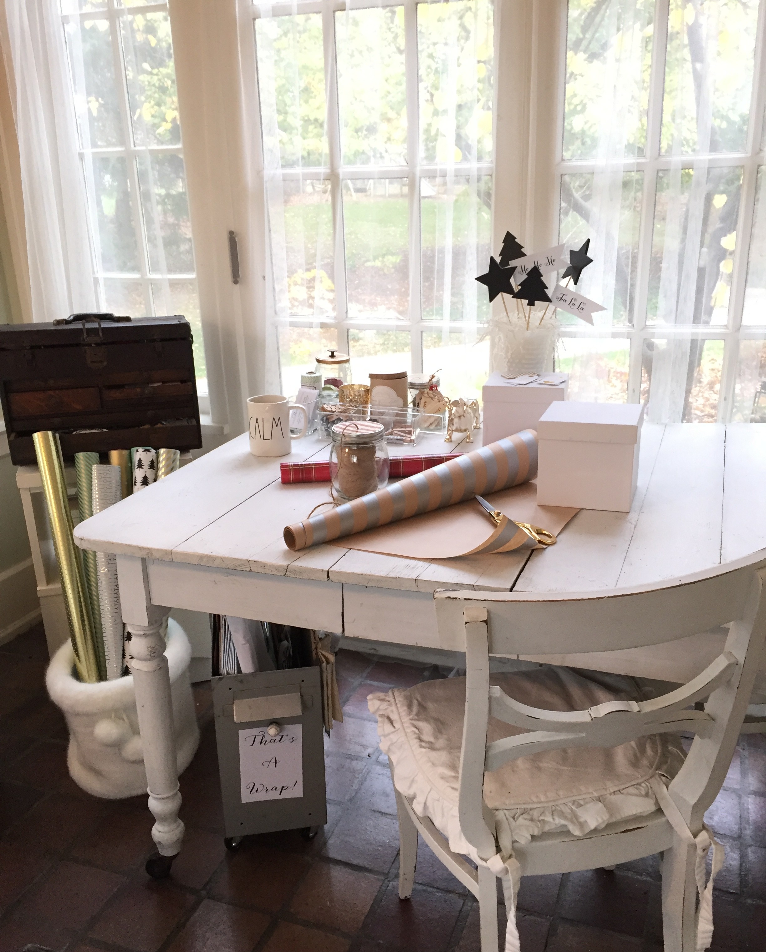 wrapping table