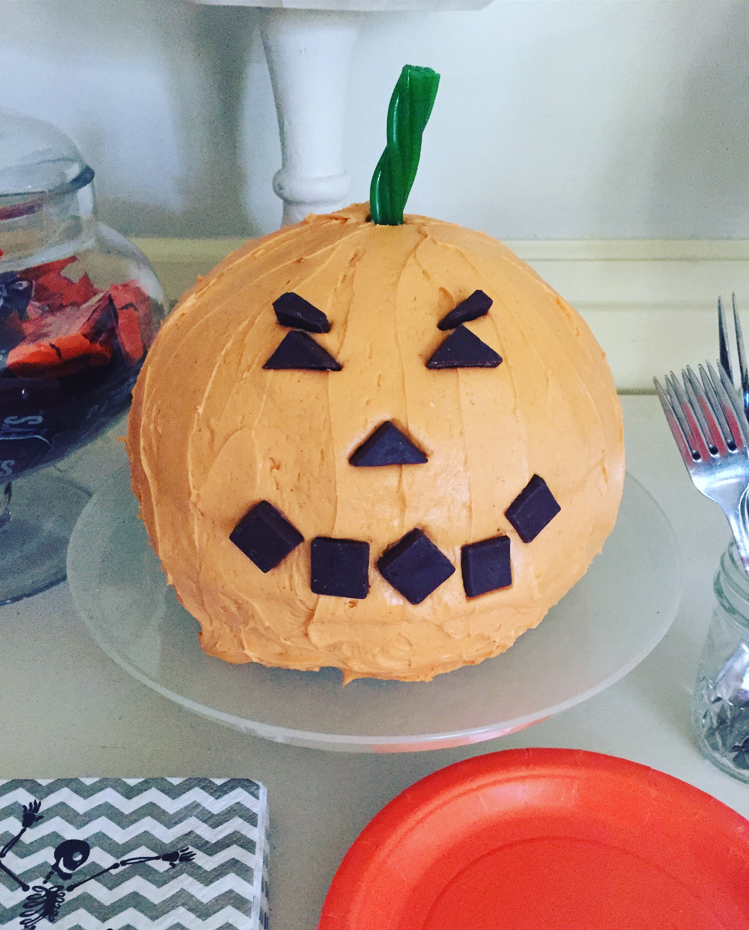 jack-o-lantern cake