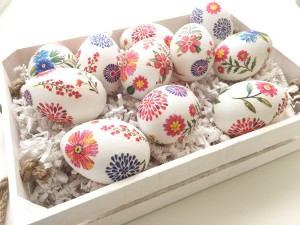 decoupage eggs