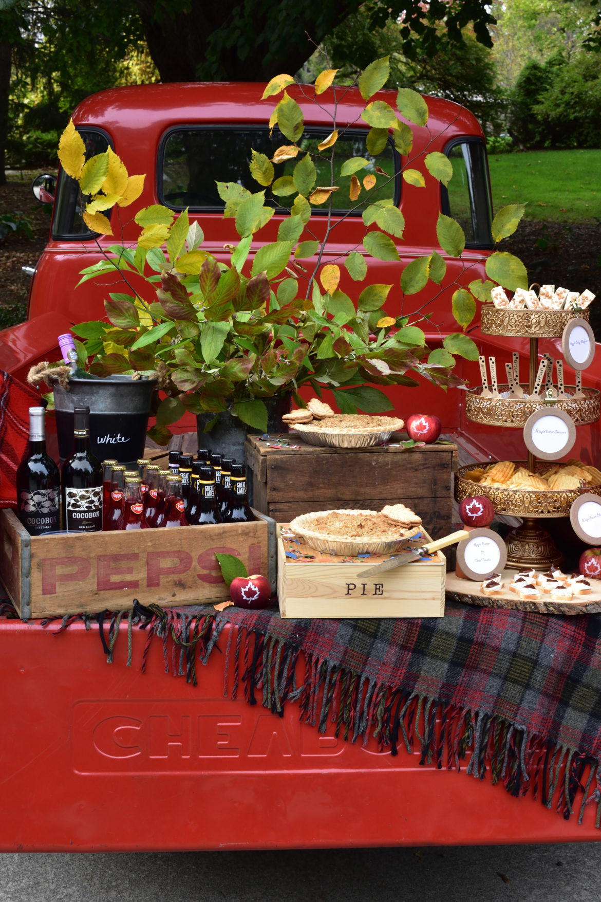 Tailgate party ideas for serving up some sweet, fall treats!