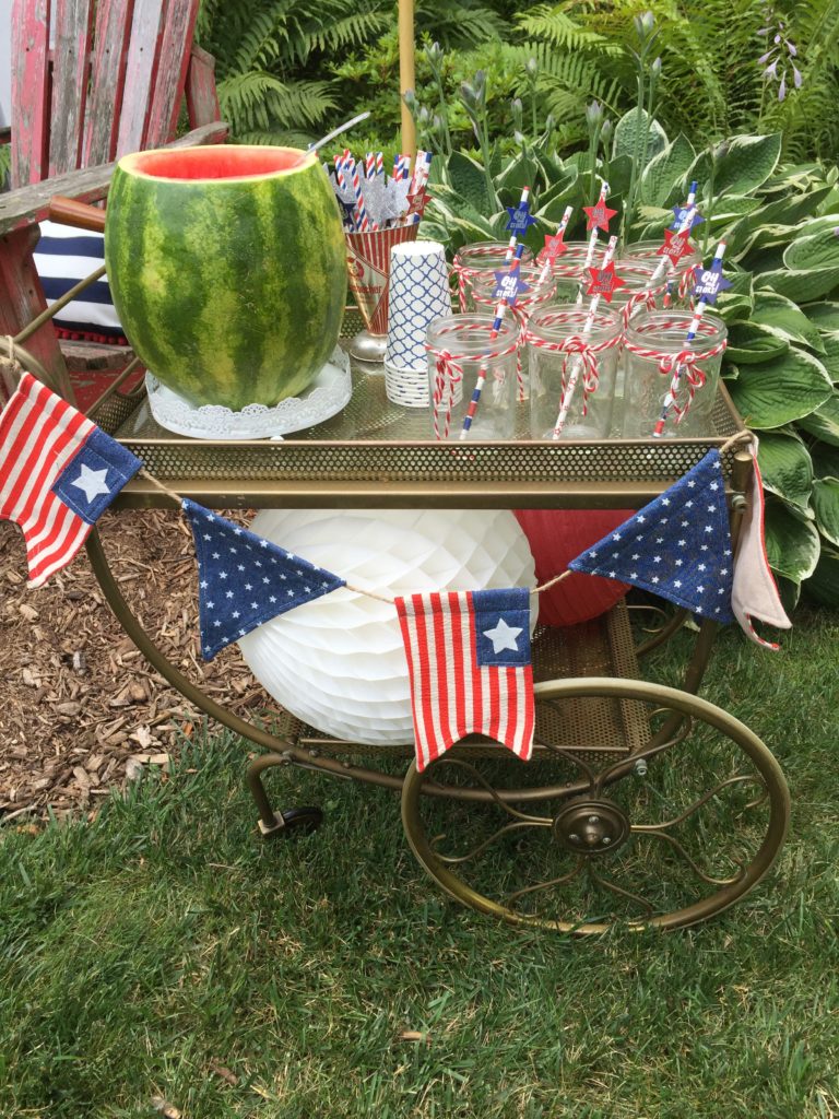 4th of July beverage cart inspiration for your holiday celebrations!