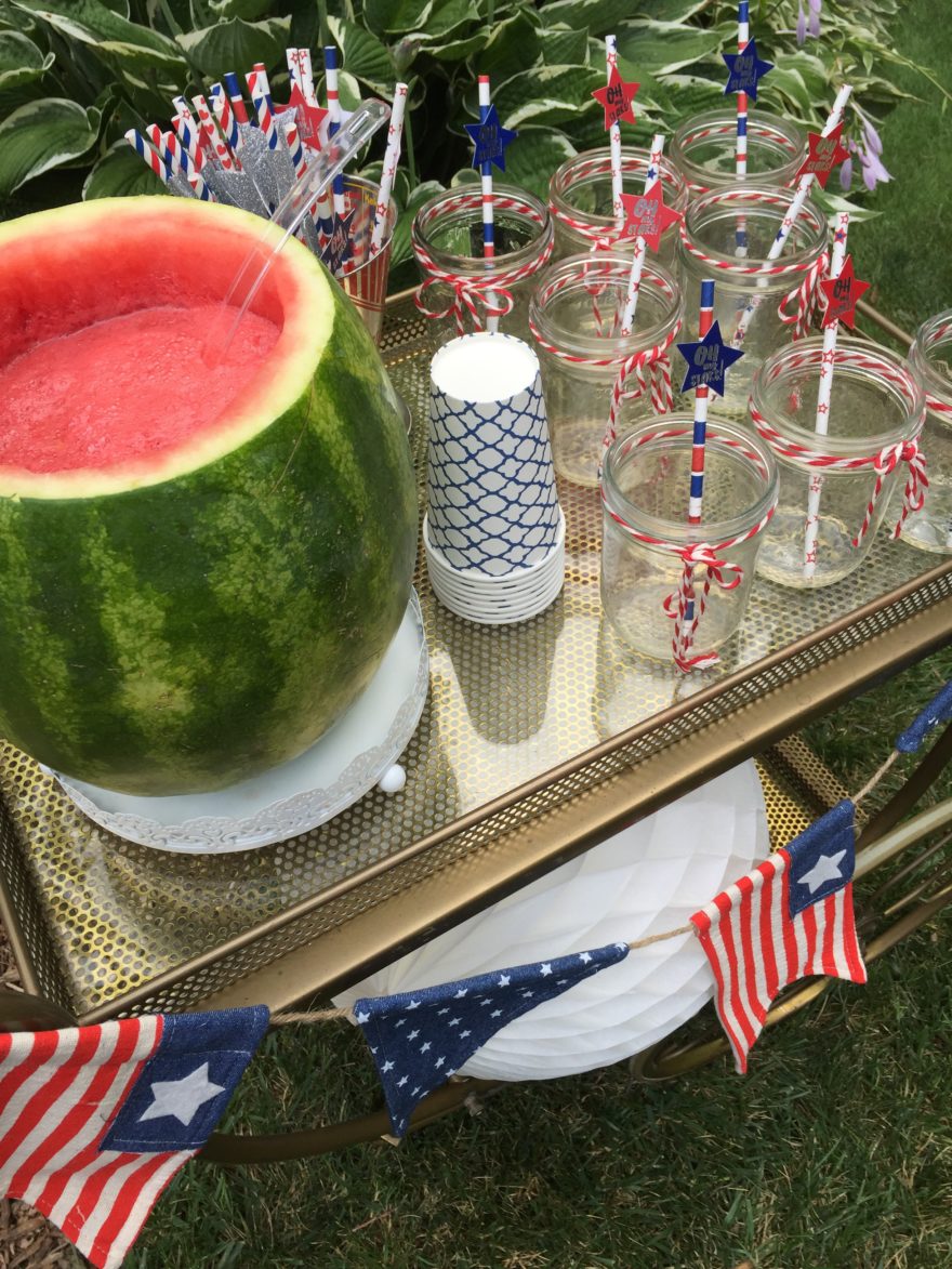 4th of July beverage cart inspiration for your holiday celebrations!