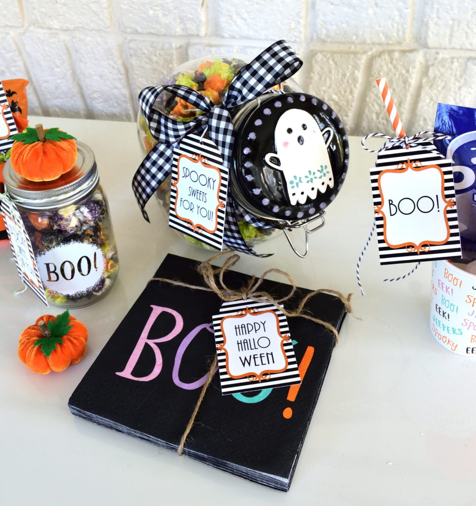 Halloween party favor ideas that will delight ghouls and goblins!