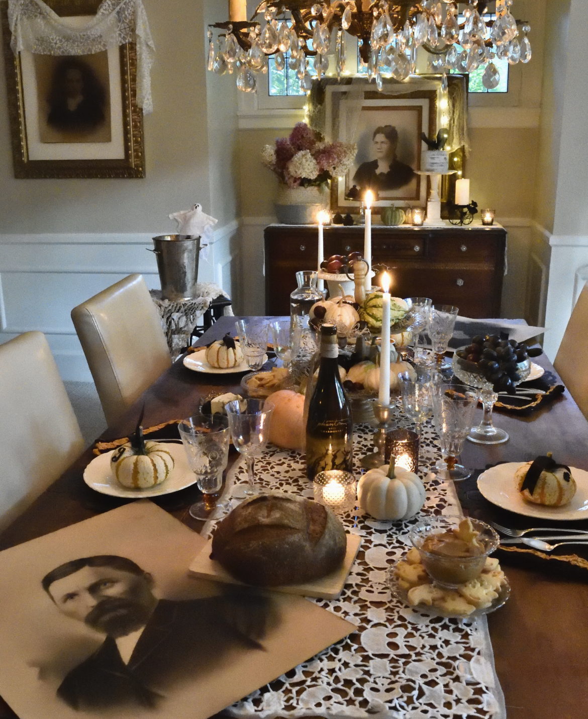 Haunted dinner party inspiration for your next spooky soiree!