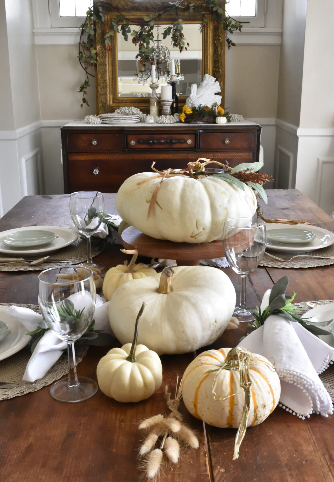 Last-minute Thanksgiving centerpiece ideas for a festive table!