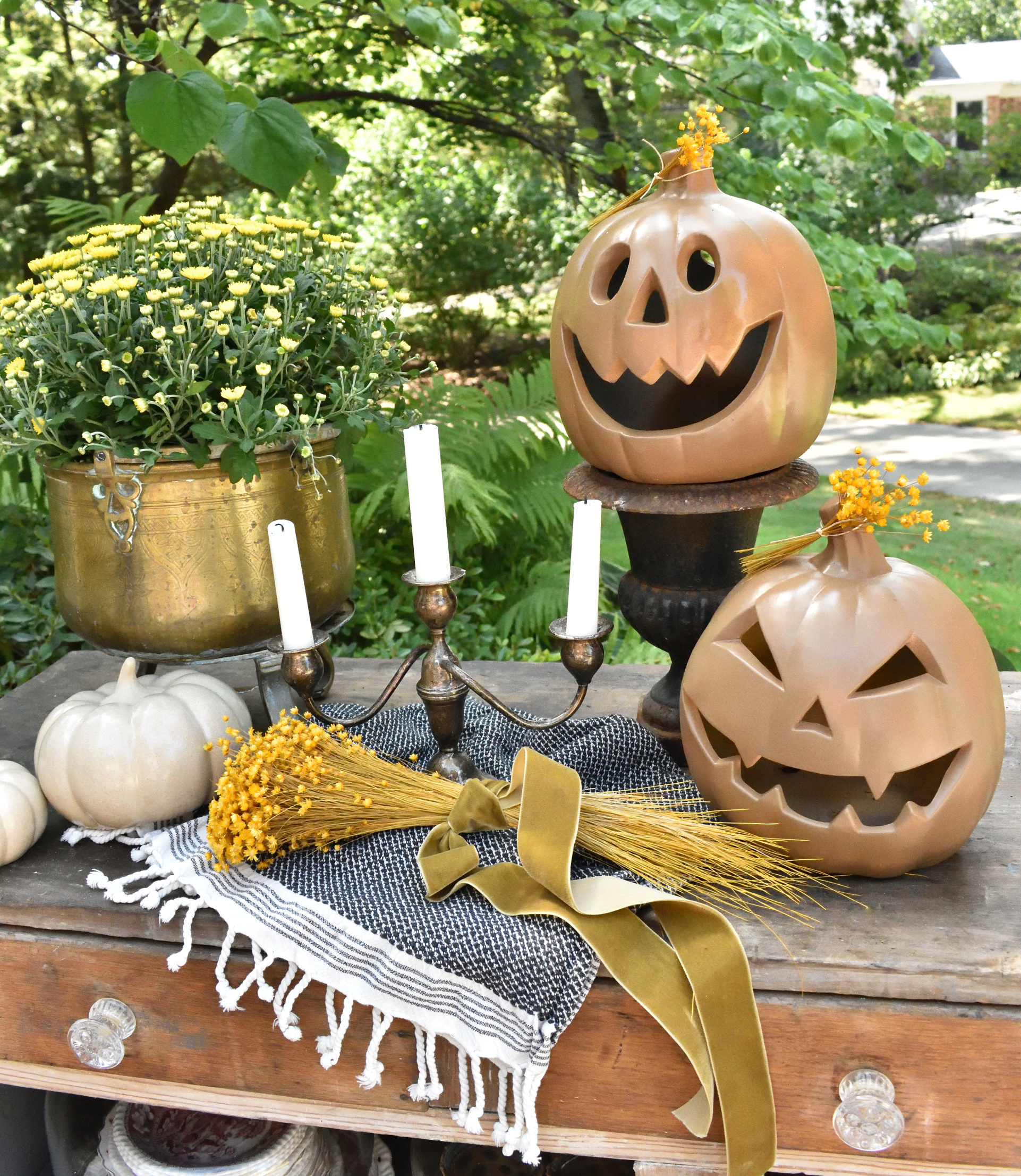 autumn tones on a halloween table