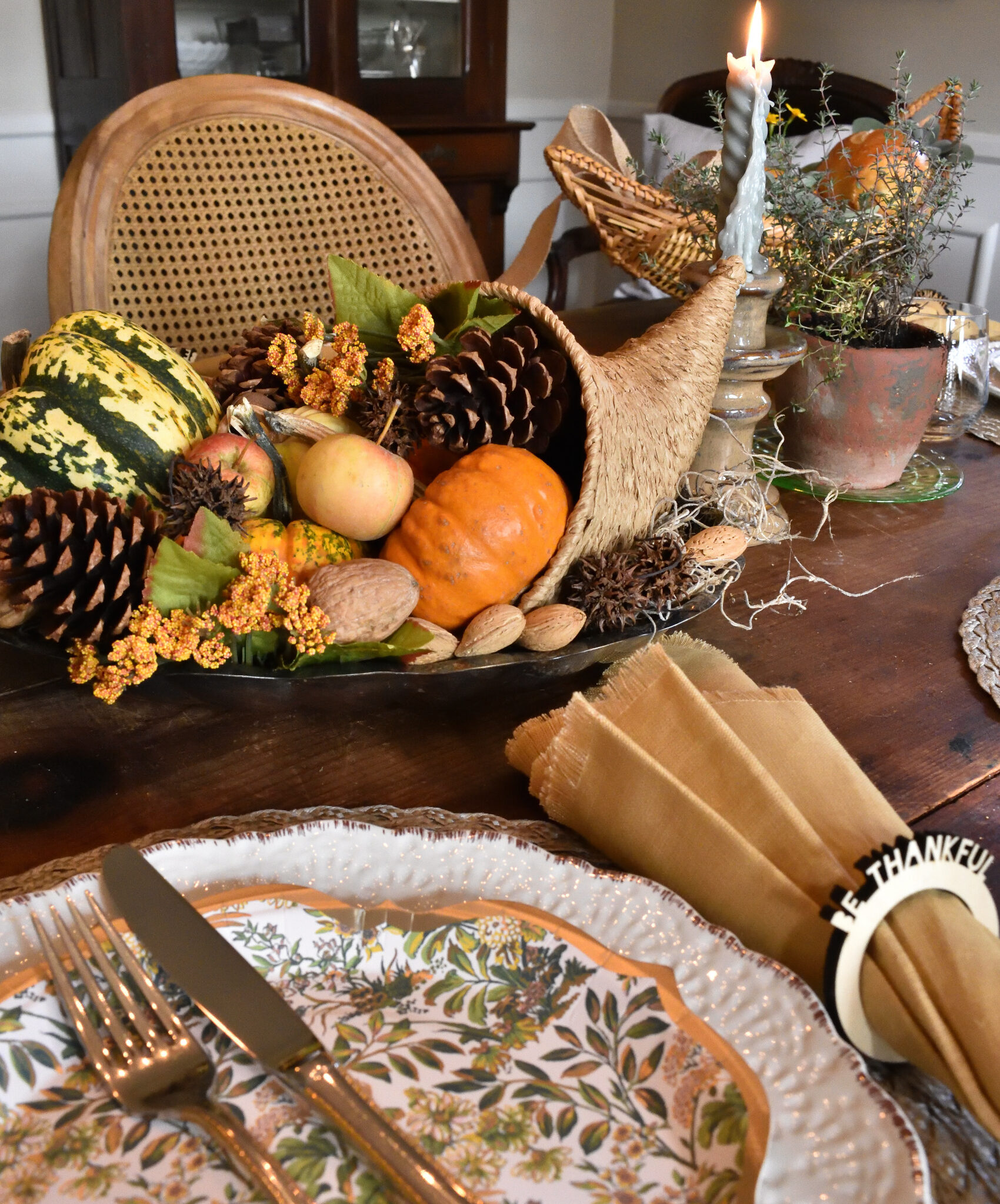 simple thanksgiving centerpiece